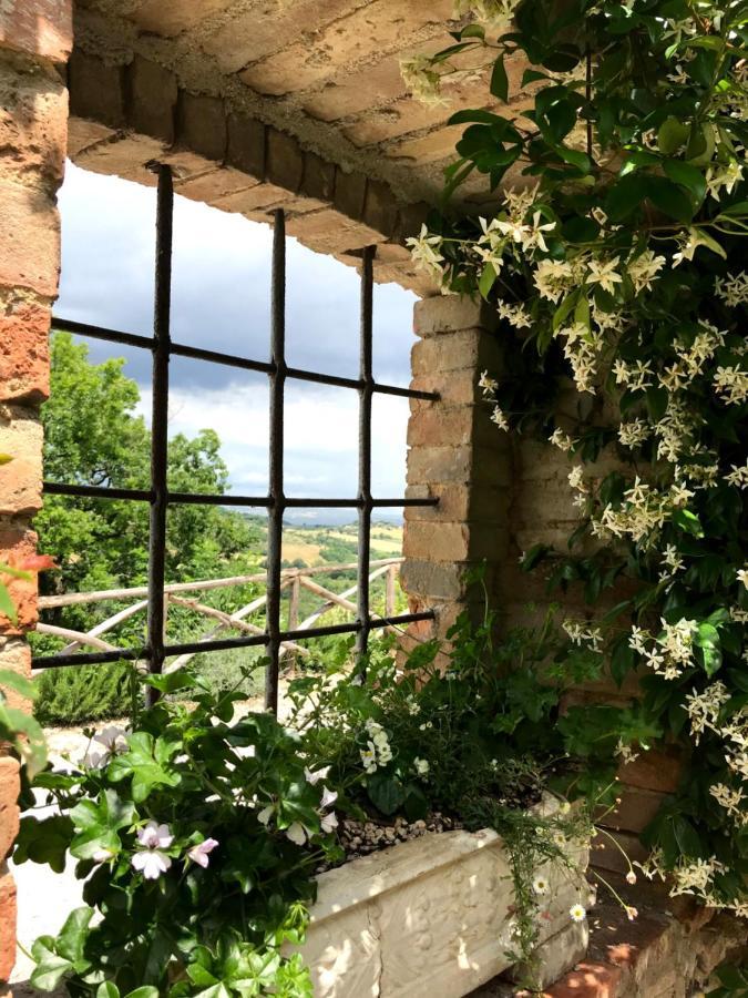 Готель Il Borgo Di Olive Sismano Екстер'єр фото