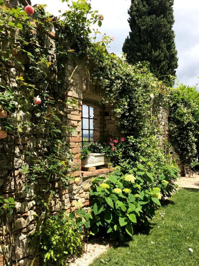 Готель Il Borgo Di Olive Sismano Екстер'єр фото