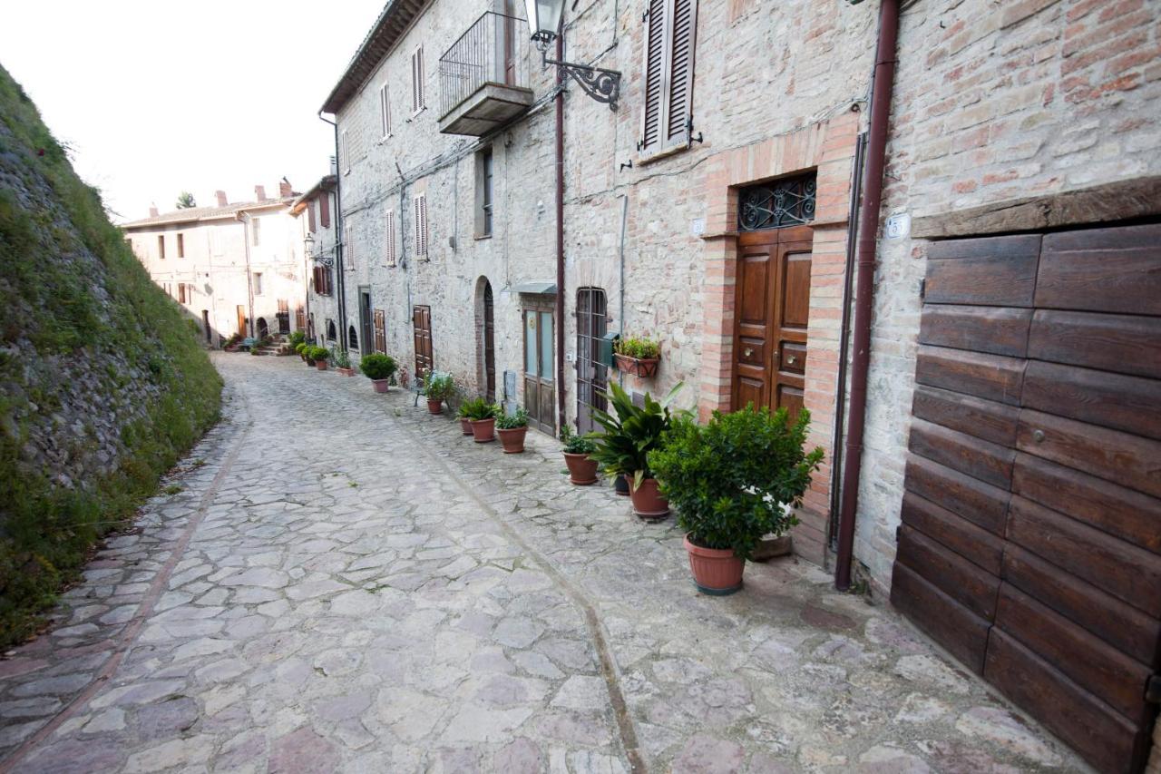 Готель Il Borgo Di Olive Sismano Екстер'єр фото
