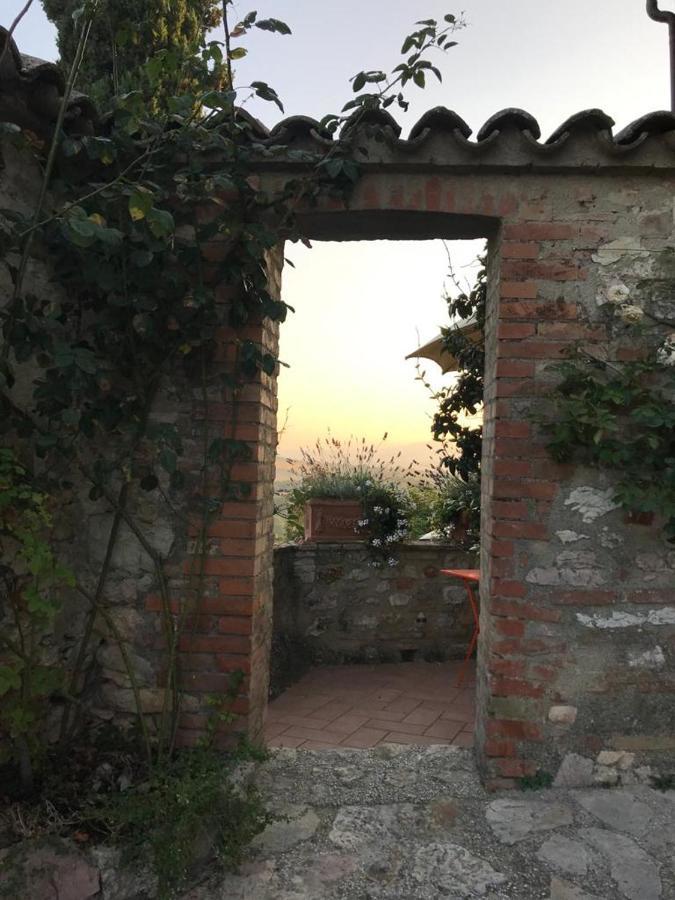 Готель Il Borgo Di Olive Sismano Екстер'єр фото