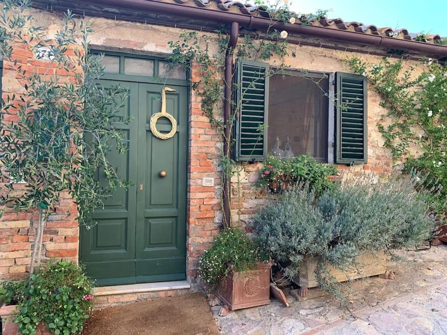 Готель Il Borgo Di Olive Sismano Екстер'єр фото
